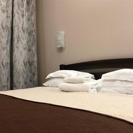 Atlant Hotel ウージュホロド エクステリア 写真